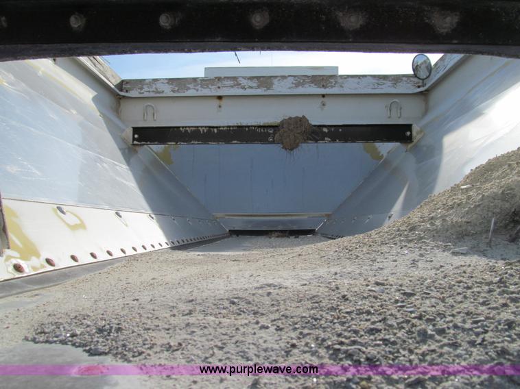 image for item E3584 1997 Tyler 4330 spreader truck