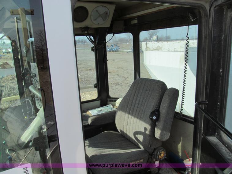 image for item E3584 1997 Tyler 4330 spreader truck