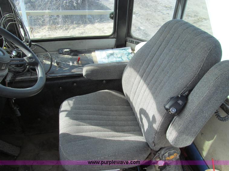 image for item E3584 1997 Tyler 4330 spreader truck