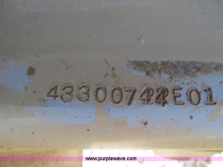 image for item E3584 1997 Tyler 4330 spreader truck