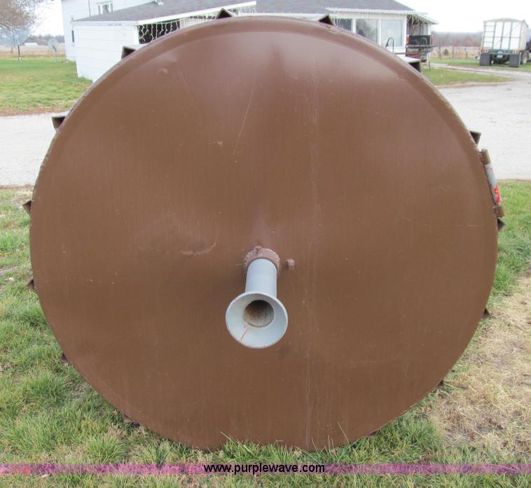 Nifty 37 feed dispenser in Linneus, MO Item E3592 sold Purple Wave