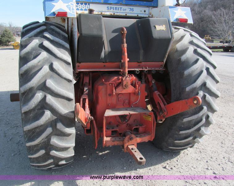 image for item E5738 1976 Case 1570 Spirit of 76 tractor