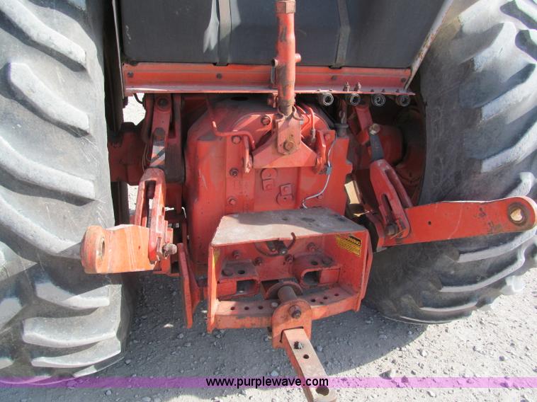 image for item E5738 1976 Case 1570 Spirit of 76 tractor