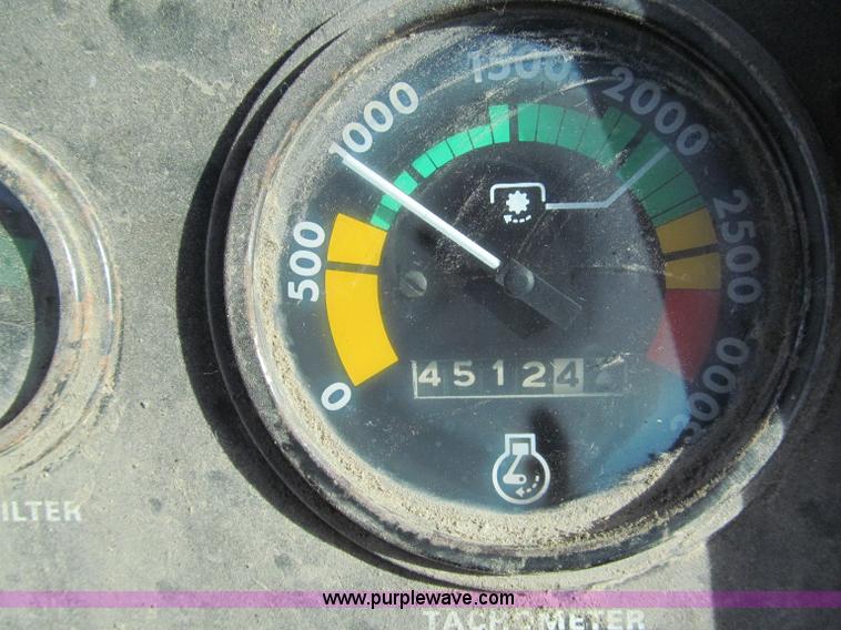 image for item E5738 1976 Case 1570 Spirit of 76 tractor