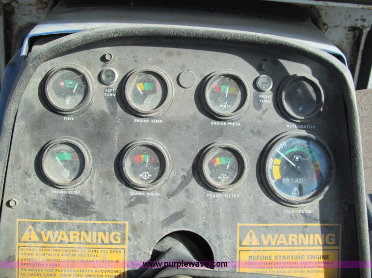 image for item E5738 1976 Case 1570 Spirit of 76 tractor