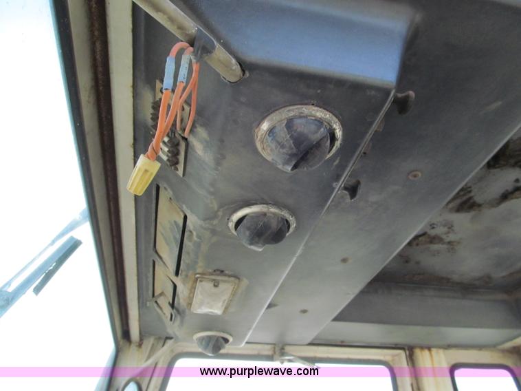 image for item E5738 1976 Case 1570 Spirit of 76 tractor