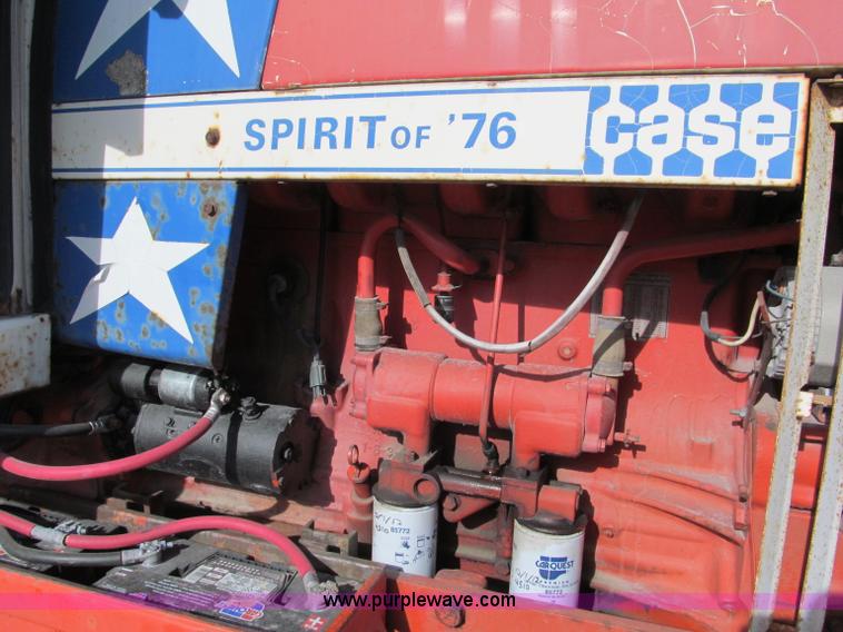 image for item E5738 1976 Case 1570 Spirit of 76 tractor