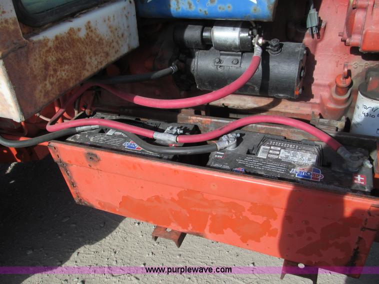 image for item E5738 1976 Case 1570 Spirit of 76 tractor