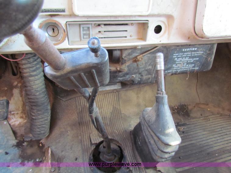 image for item E8178 1972 Chevrolet C50 truck