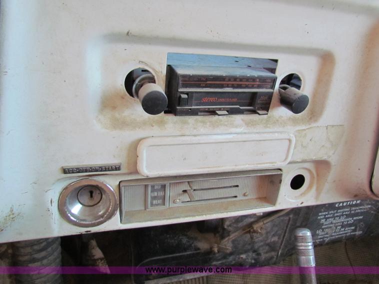 image for item E8178 1972 Chevrolet C50 truck