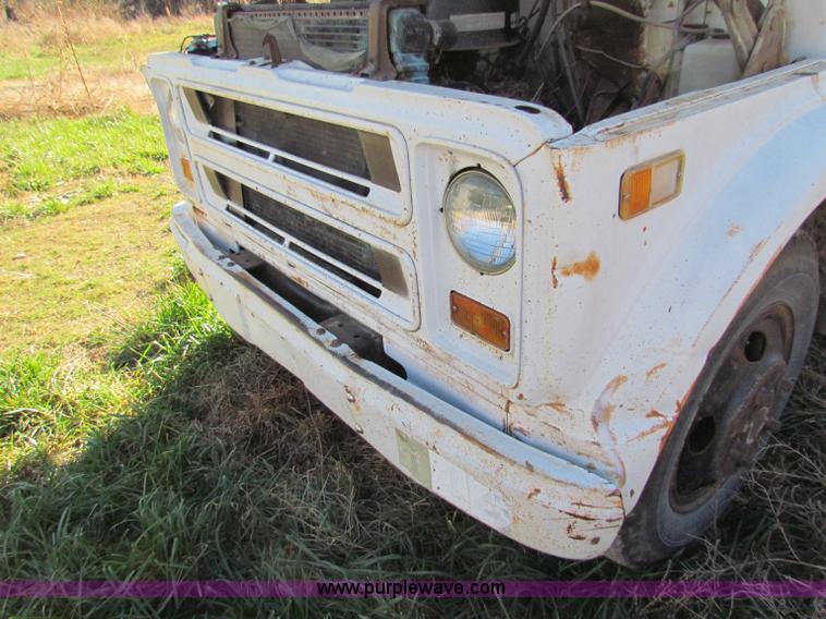 image for item E8178 1972 Chevrolet C50 truck