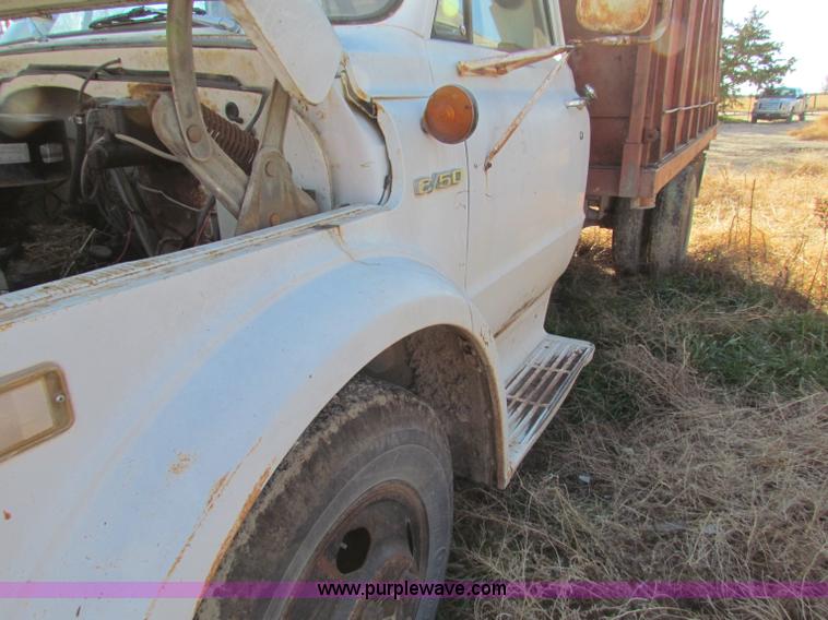 image for item E8178 1972 Chevrolet C50 truck