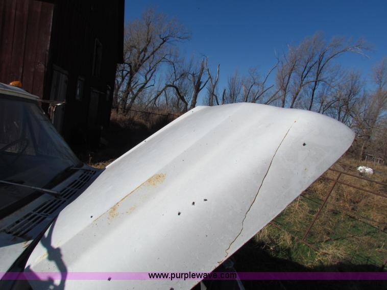 image for item E8178 1972 Chevrolet C50 truck