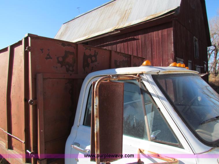 image for item E8178 1972 Chevrolet C50 truck