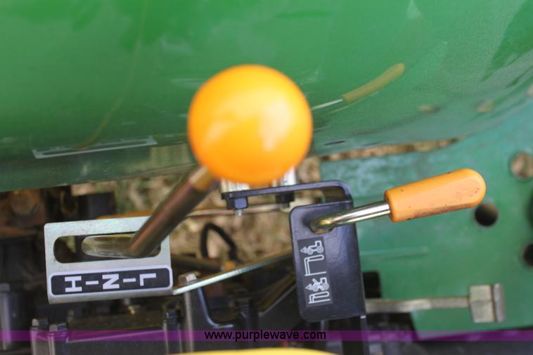 image for item E8236 2010 John Deere 4105 MFWD tractor