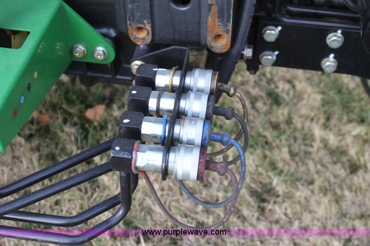 image for item E8236 2010 John Deere 4105 MFWD tractor