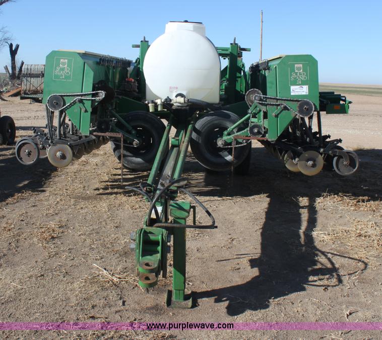 image for item E8260 Great Plains Solid Stand 24' drill