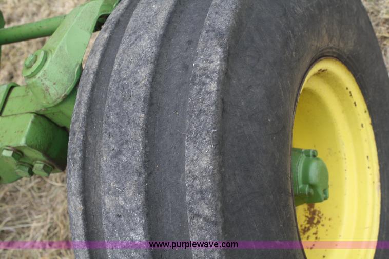 image for item F2720 1974 John Deere 4630 tractor