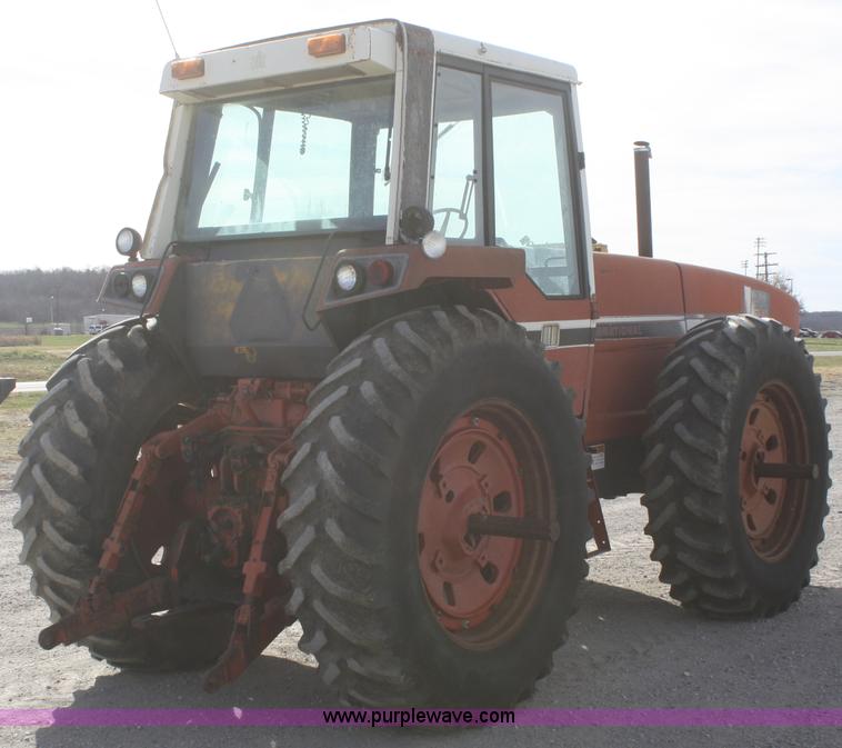 image for item F2726 1978 International 3388 2+2 4WD tractor