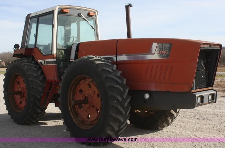image for item F2726 1978 International 3388 2+2 4WD tractor