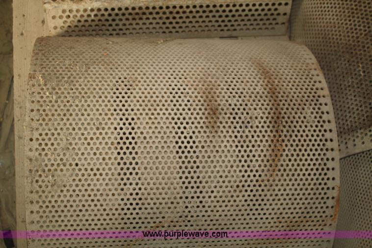 image for item F2727 Gehl 120XD grinder/mixer