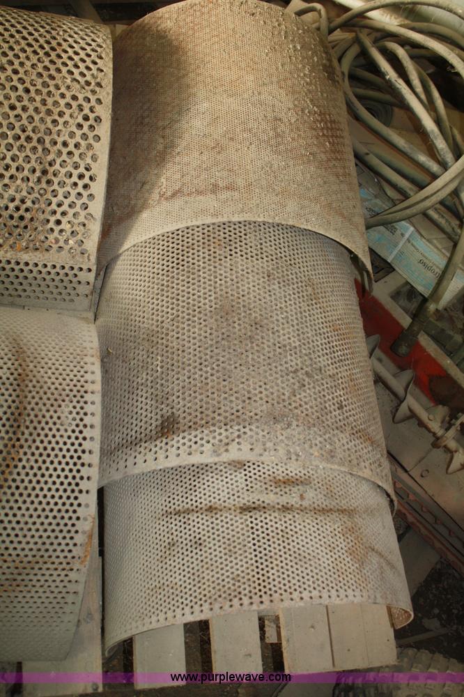 image for item F2727 Gehl 120XD grinder/mixer