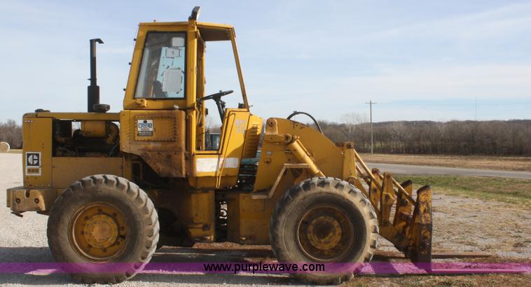 image for item F2728 1975 Caterpillar 920 wheel loader