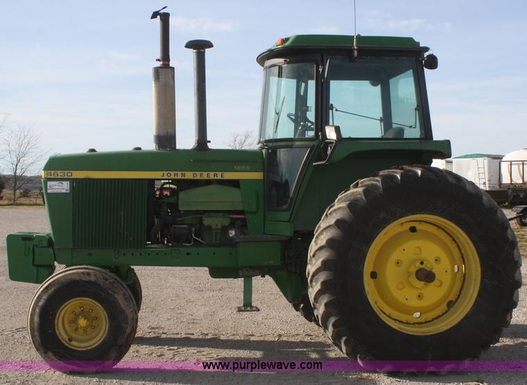 image for item F2729 1977 John Deere 4630 tractor