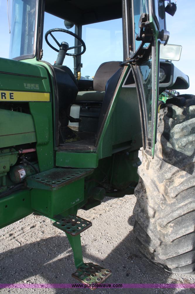 image for item F2729 1977 John Deere 4630 tractor