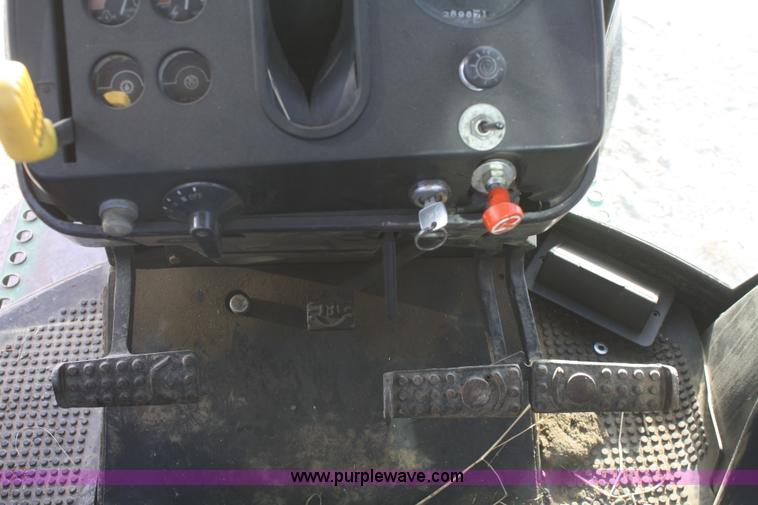 image for item F2729 1977 John Deere 4630 tractor