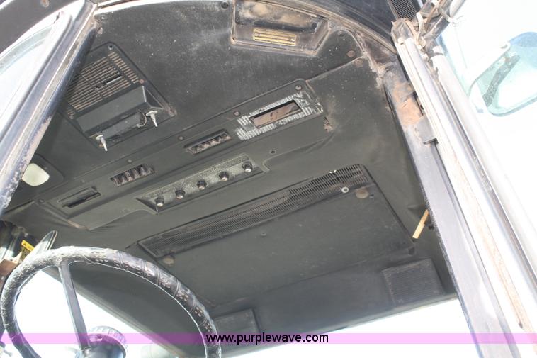 image for item F2729 1977 John Deere 4630 tractor