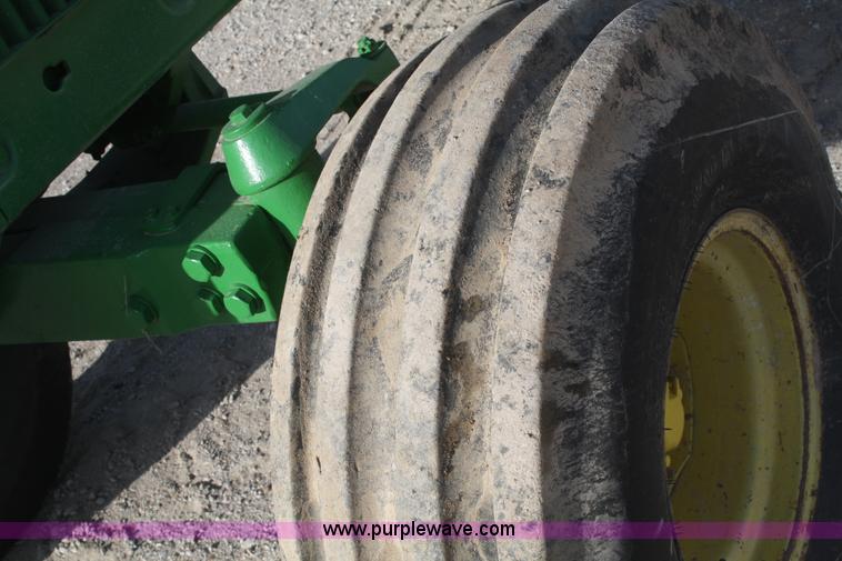 image for item F2729 1977 John Deere 4630 tractor