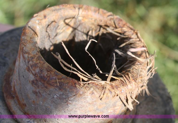 image for item F2732 John Deere 785 manure spreader