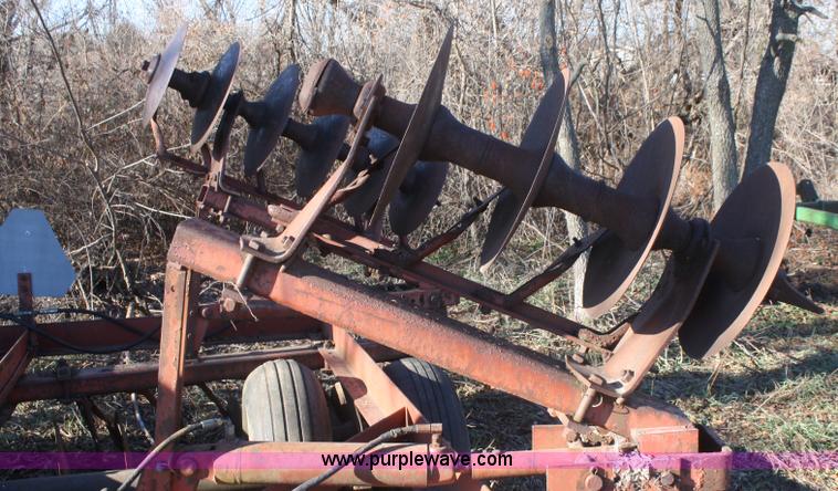 image for item F2899 18'W disc