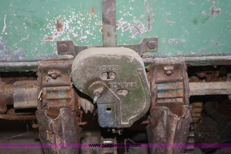 image for item F2901 John Deere FBA grain drill