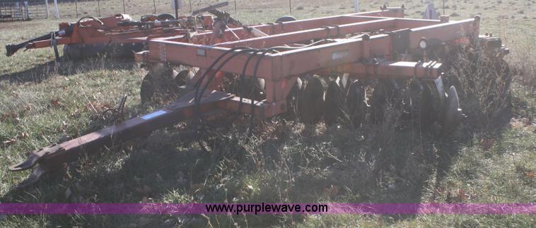 image for item F2902 Allis Chalmers 3100 offset disc