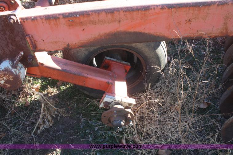 image for item F2902 Allis Chalmers 3100 offset disc