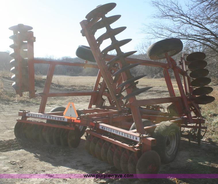 image for item F2903 Massey-Ferguson 820 disc