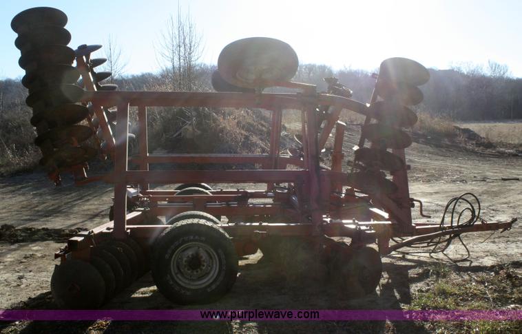 image for item F2903 Massey-Ferguson 820 disc