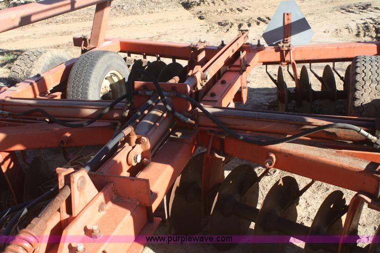 image for item F2903 Massey-Ferguson 820 disc