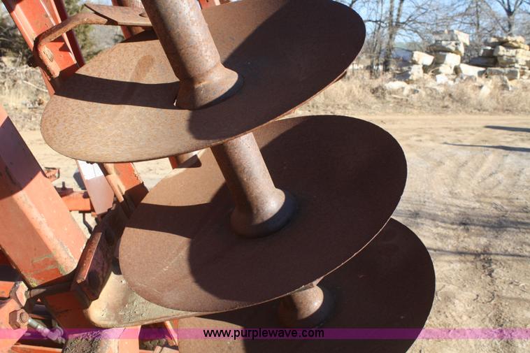 image for item F2903 Massey-Ferguson 820 disc