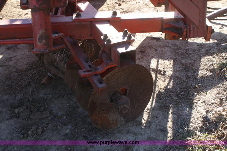 image for item F2903 Massey-Ferguson 820 disc