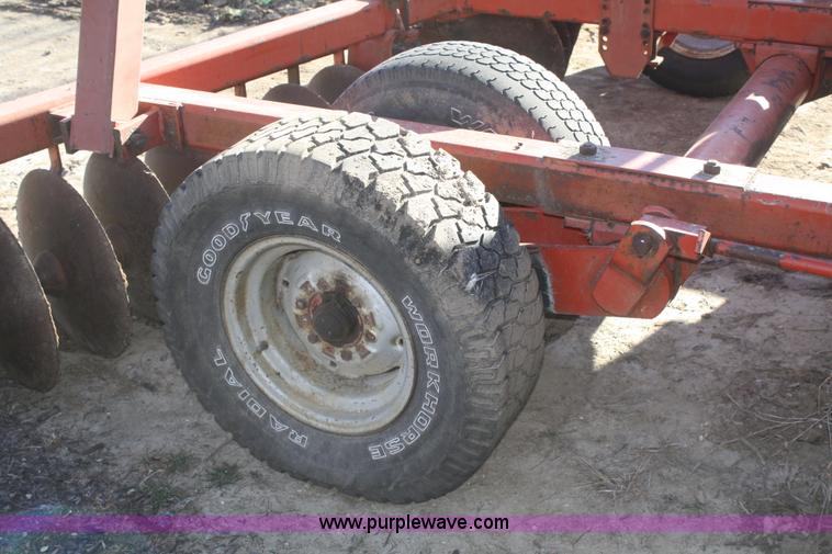 image for item F2903 Massey-Ferguson 820 disc