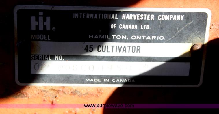 image for item F2904 International 45 field cultivator