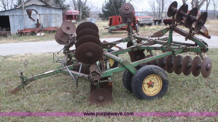image for item F2907 John Deere disc