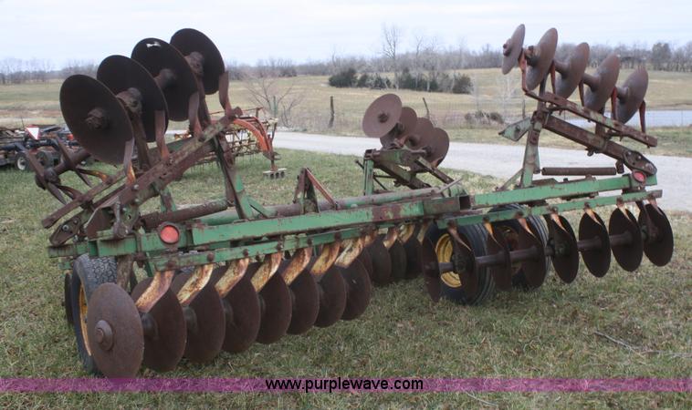 image for item F2907 John Deere disc