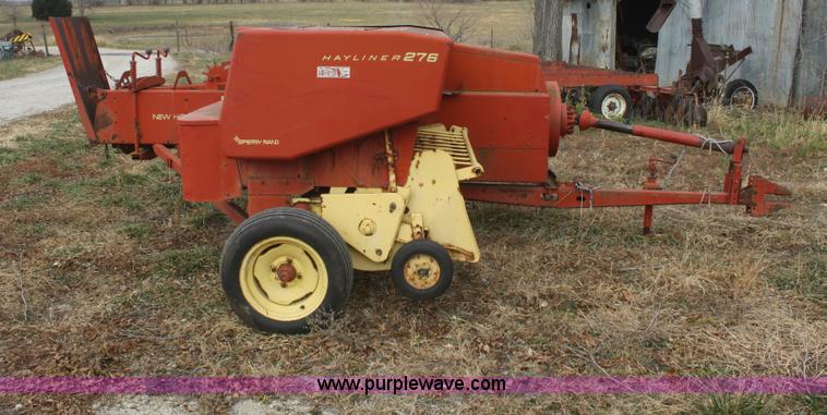 image for item F2909 New Holland 276 square baler