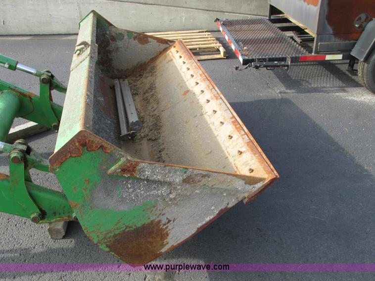 image for item F4056 2005 John Deere 673 loader attachment
