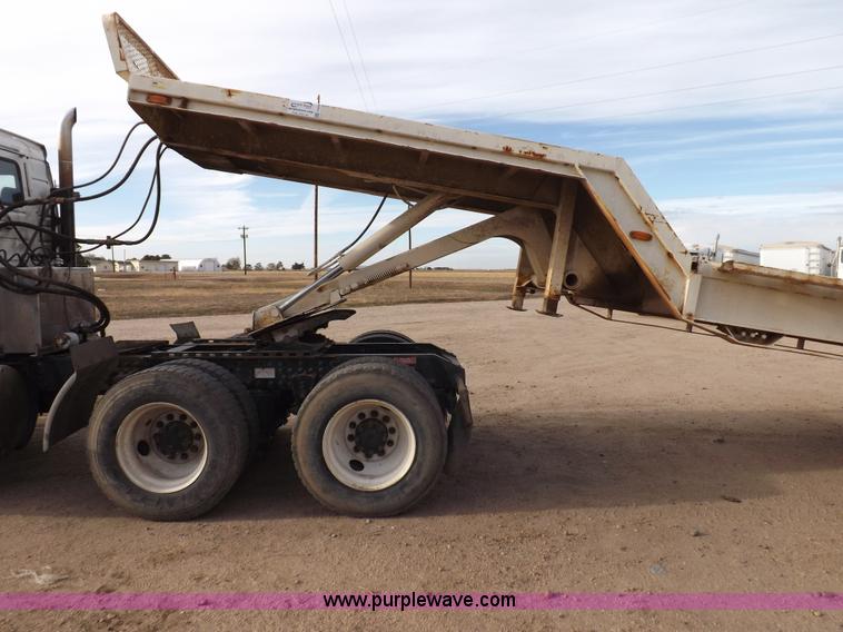 image for item F6348 1978 Landoll 46' hydraulic equipment trailer