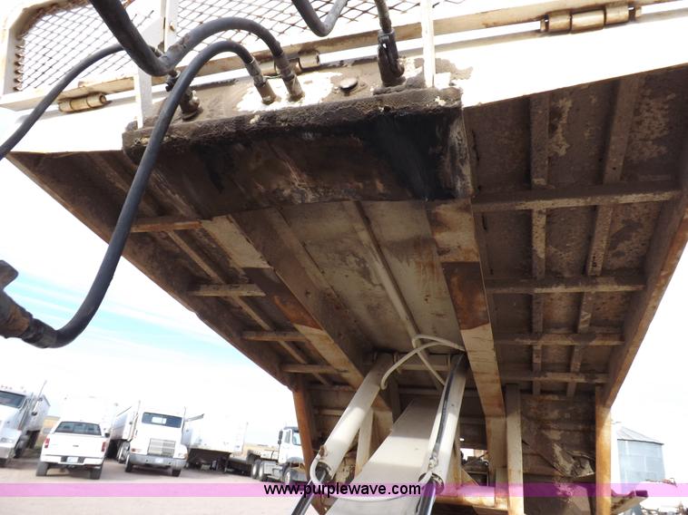 image for item F6348 1978 Landoll 46' hydraulic equipment trailer